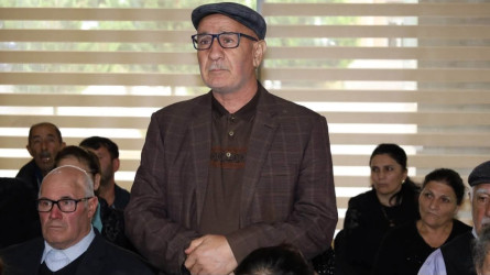 Vətəndaşlarla növbəti səyyar qəbul rayonun Olimpiya İdman Kompleksində keçirildi