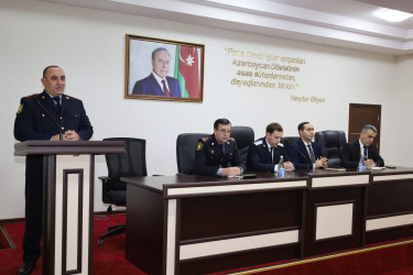 İsmayıllı rayon Polis Şöbəsində şöbə rəhbərliyi tərəfindən rayonda yerləşən tam və ümumi orta məktəblərinin, İsmayıllı Humanitar və Texnologiya Kolleci, Peşə Tədris Mərkəzinin rəhbər heyəti ilə görüş keçirilib