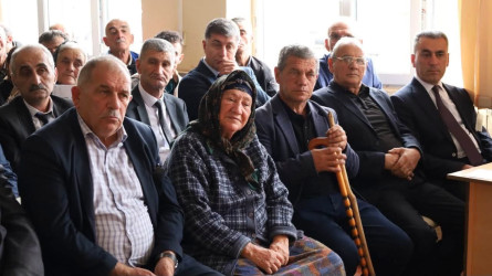 Vətəndaşlarla növbəti səyyar qəbul keçirilib