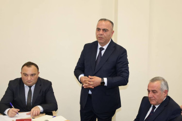 Vətəndaşlarla növbəti səyyar qəbul  İsmayıllı şəhər 4 saylə tam orta məktəbdə keçirilib