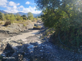 İsmayıllıda yağıntıların yaratdığı fəsadların aradan qaldırılması və infrastrukturun yaxşılaşdırılması istiqamətində işlər davam etdirilir