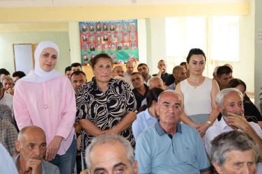 Vətəndaşlarla növbəti səyyar qəbul  rayonun Topçu kəndində keçirilib