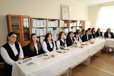 İsmayıllı şəhər 6 saylı tam orta məktəbinin kollektivi ilə görüş keçirilib