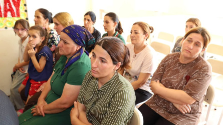 Vətəndaşlarla növbəti səyyar qəbul Gideyli kəndində keçirildi