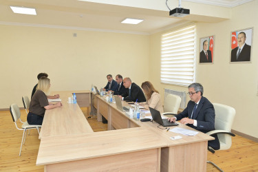 Elm və təhsil naziri Emin Əmrullayev İsmayıllı şəhərində sakinlərin müraciətlərini dinləyib.