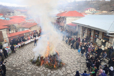 Lahıc qəsəbəsində Yel çərşənbəsi böyük coşquyla qeyd olunub