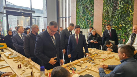 DOST İnklüziv İnkişaf və Yaradıcılıq Mərkəzinin "DOST Evi" filialında 8 noyabr – Zəfər Günü münasibəti ilə "44 günün dastanı" adlı tədbir keçirilib