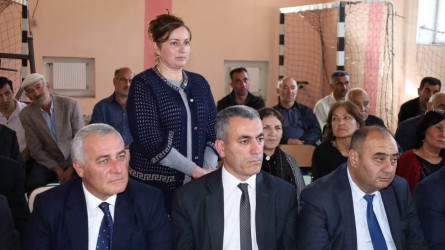 Vətəndaşlarla növbəti səyyar qəbul keçirilib