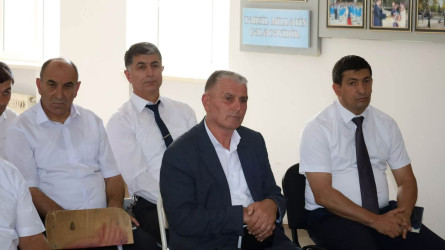 Vətəndaşlarla növbəti səyyar qəbul Topçu kəndində keçirildi