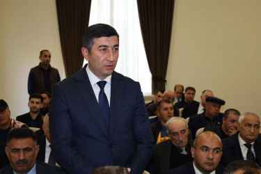 Vətəndaşlarla növbəti səyyar qəbul  İsmayıllı şəhər 4 saylə tam orta məktəbdə keçirilib