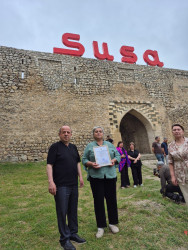 İsmayıllı Rayon Mərkəzi Xəstəxanasının kollektivi 15 iyun Milli Qurtuluş günü və 17 iyun "Tibb işçilərinin peşə bayramı günü" münasibətilə işğaldan azad olunan torpaqlarımıza, Şuşa və Xankəndiyə səfər edib