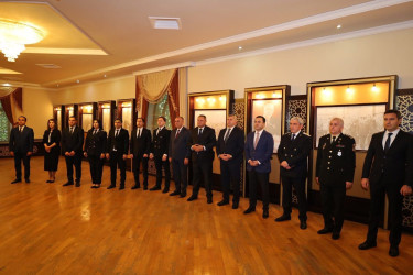 1 oktyabr - Prokurorluq işçilərinin peşə bayramı günüdür