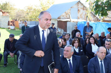 Vətəndaşlarla növbəti səyyar qəbul Zeyvə kəndində keçirilib