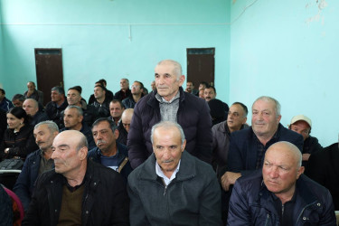 Vətəndaşlarla növbəti səyyar qəbul Mollaisaqlı kəndində keçirilib