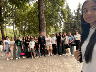 DOST İnklüziv İnkişaf və Yaradıcılıq Mərkəzinin “DOST Evi” filialına infotur təşkil edilib