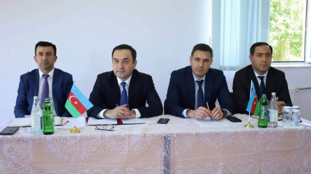 Vətəndaşlarla növbəti səyyar qəbul Sulut kəndində keçirilib