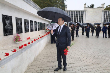 İsmayıllı rayonunda 27 Sentyabr-Anım Günü münasibətilə ölkəmizin ərazi bütövlüyü uğrunda canlarından keçmiş şəhidlərimizin əziz  xatirəsi yad edilib