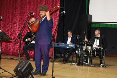 İsmayıllıda Konstitusiya və Suvrenlik İli çərçivəsində 18 Oktyabr-Müstəqilliyin Bərpası Günü ilə bağlı tədbir keçirilib.