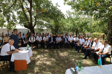 Vətəndaşlarla növbəti səyyar qəbul  rayonun Güyüm kəndində keçirilib