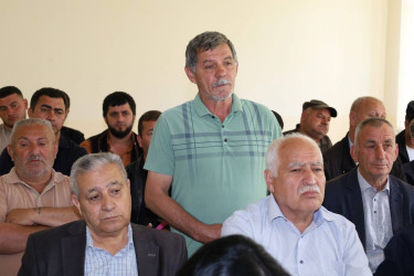 Vətəndaşlarla növbəti səyyar qəbul Aşıqbayramlı kəndində keçirilib