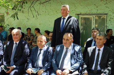 Vətəndaşlarla növbəti səyyar qəbul Uştalqışlaq kəndində keçirilib