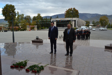 1 Noyabr Kənd Təsərrüfatı İşçilərinin Peşə Bayramıdır