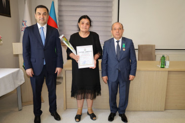 17 İyun – Tibb İşçilərinin Peşə Bayramı Günüdür