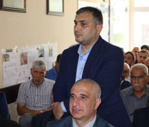 Vətəndaşlarla növbəti səyyar qəbul Kürdeldarbəyli kəndində keçirilib