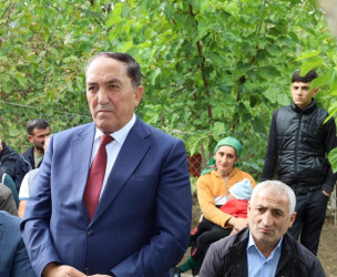 Vətəndaşlarla növbəti səyyar qəbul  rayonun Enişdibi kəndində keçirilib