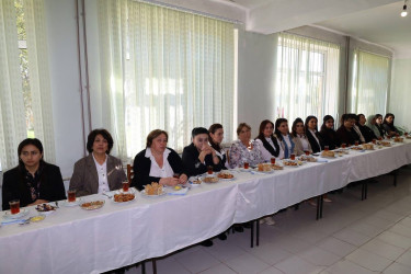 Rayon rəhbəri 1 nömrəli məktəbin kollektivi ilə görüş keçirib