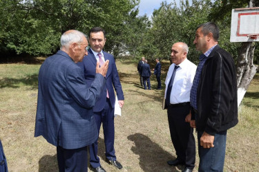Vətəndaşlarla növbəti səyyar qəbul Tağlabiyan kəndində keçirildi