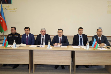 Vətəndaşlarla növbəti səyyar qəbul  İsmayıllı şəhər 4 saylə tam orta məktəbdə keçirilib