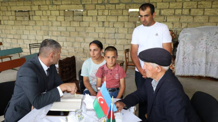 Vətəndaşlarla növbəti səyyar qəbul Bəhliyan kəndində keçirilib