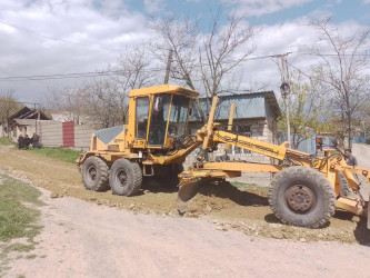 RİH başçısının Mollaisaqlı kəndində vətəndaşlarla keçirdiyi səyyar görüş-qəbul zamanı kənddaxili yolların təmiri ilə bağlı müraciətlər səsləndirilmişdir