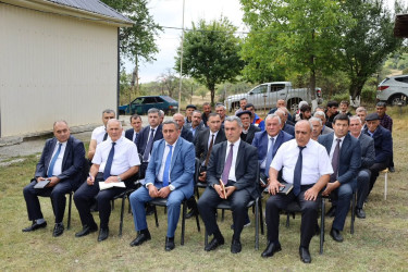 Vətəndaşlarla növbəti səyyar qəbul Tağlabiyan kəndində keçirildi