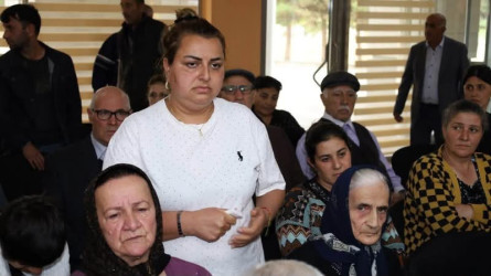Vətəndaşlarla növbəti səyyar qəbul rayonun Olimpiya İdman Kompleksində keçirildi