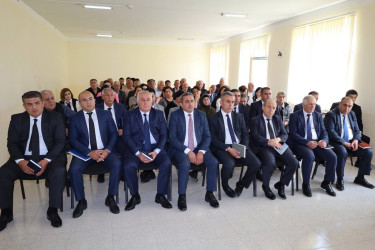 Vətəndaşlarla növbəti səyyar qəbul Aşıqbayramlı kəndində keçirilib
