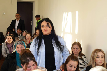 Vətəndaşlarla növbəti səyyar qəbul İsmayıllı şəhər 3 saylı tam orta məktəbdə keçirilib