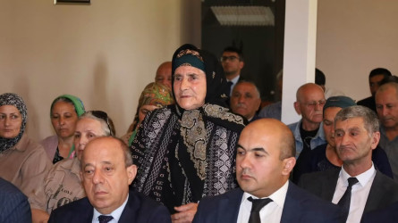 Vətəndaşlarla növbəti səyyar qəbul Əhən kəndində keçirildi