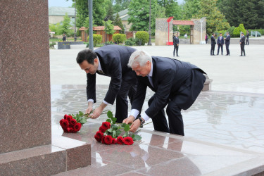 İqtisadiyyat nazirinin müavini İsmayıllıda vətəndaşları qəbul edib