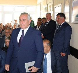 Vətəndaşlarla növbəti səyyar qəbul Kürdeldarbəyli kəndində keçirilib