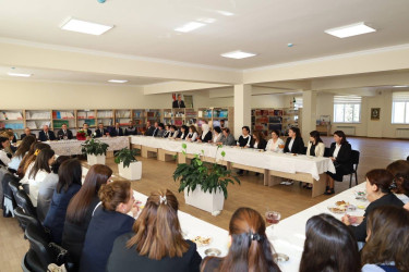 İsmayıllı şəhər 6 saylı tam orta məktəbinin kollektivi ilə görüş keçirilib