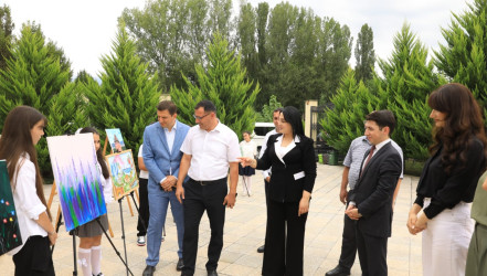 İsmayıllıda “Şəhərsalma və Memarlıq İli” çərçivəsində uşaqların iştirakı ilə “Bizim bölgə” adlı canlı rəsm sərgisi keçirilib