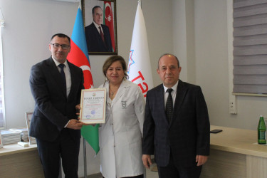 İsmayıllı Rayon Mərkəzi Xəstəxanasında “17 iyun Tibb İşçilərinin Peşə Bayramı Günü” münasibətilə tədbir təşkil olunub