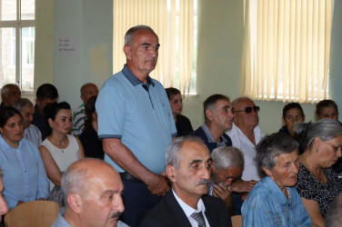 Vətəndaşlarla növbəti səyyar qəbul  rayonun Topçu kəndində keçirilib