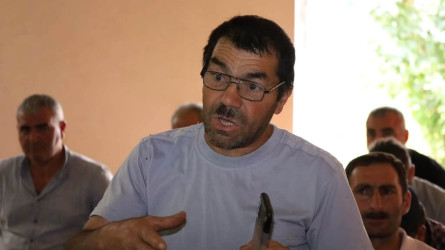 Vətəndaşlarla növbəti səyyar qəbul Müdri kəndində keçirildi