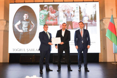 İsmayıllı Rayon İcra Hakimiyyətinin başçısının 2025-ci ilin yekunlarına və 2026-cı ildə qarşıda duran vəzifələrə həsr olunmuş hesabat yığıncağı keçirilib