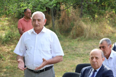 Vətəndaşlarla növbəti səyyar qəbul Həftəsov kəndində keçirildi