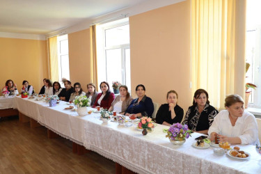 Rayon rəhbəri  İsmayıllı şəhər 5 saylı tam orta məktəbin müəllim kollektivi ilə görüş keçirib