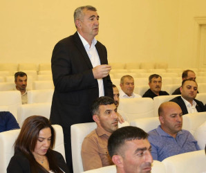 İsmayıllı rayonunda 2025-ci il turizm mövsümünün açılması ilə əlaqədar olaraq Rayon İcra Hakimiyyətinin inzibati binasında geniş tərkibdə tədbir keçirilib